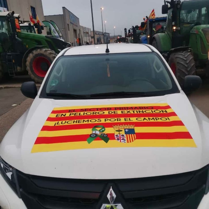 comprar-bandera-Aragón-para-tractor-coche-balcón-protestas-campo